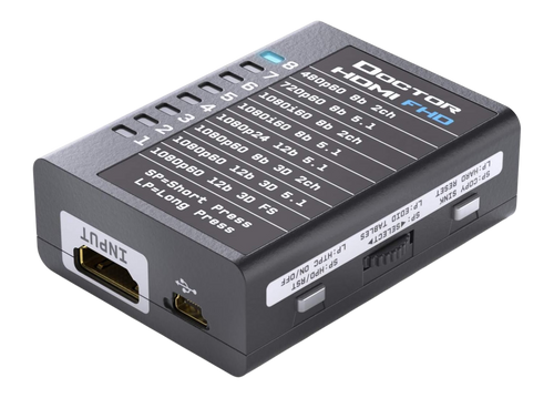 Lado de saída do Dr HDMI 4K, com a saída HDMI, a ficha RS232 e os botões copy sink e HPD